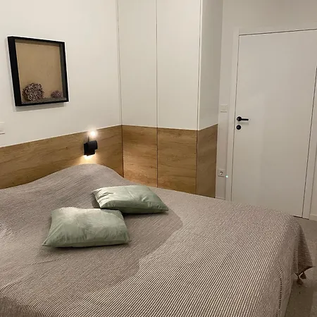 Апартаменты With Parking Space - 7295 *