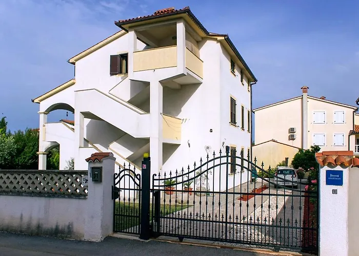 Apartment With Parking Space - 7295